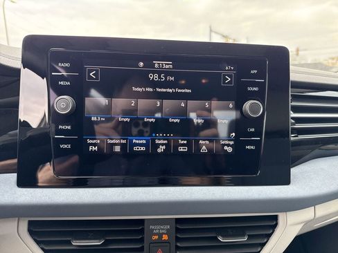 New 2026 Volkswagen Jetta SE FWD image 15