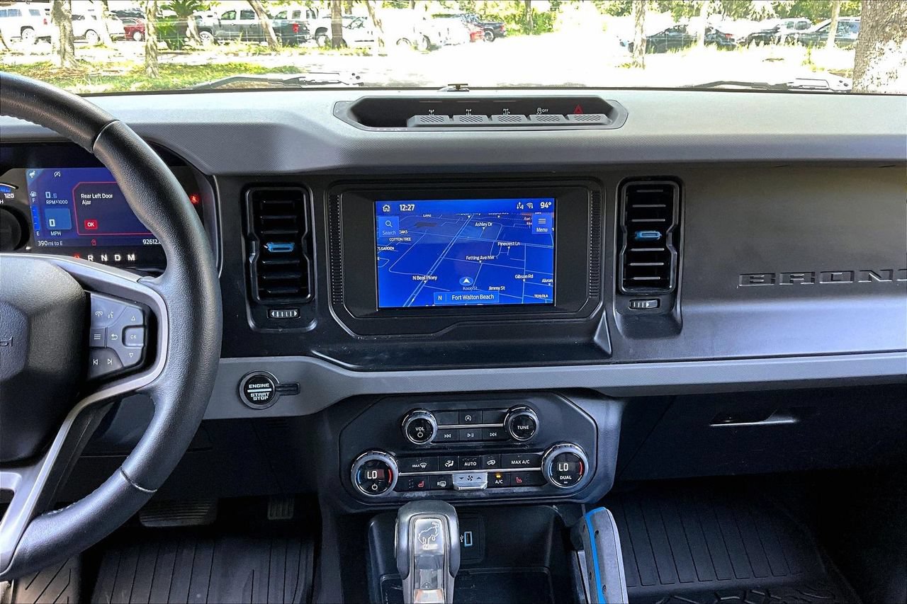 Used 2023 Ford Bronco Black Diamond w/ Sasquatch Package AWD/4WD image 9