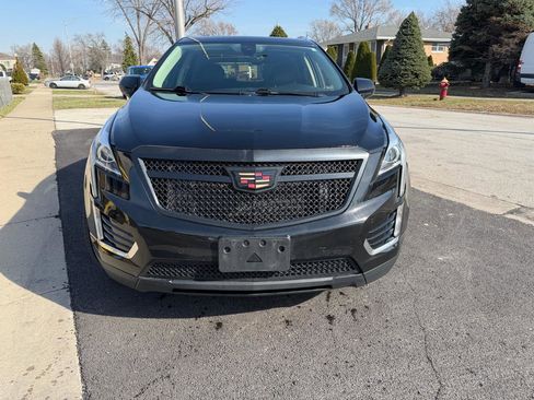 Used 2019 Cadillac XT5 Luxury AWD/4WD image 2