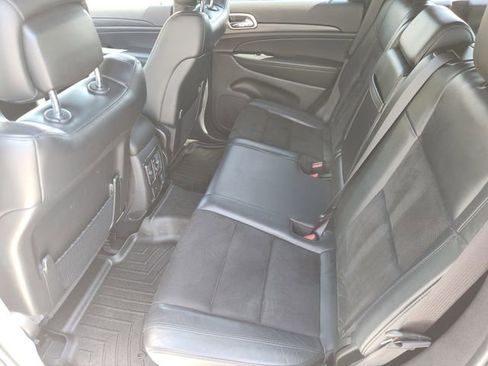 Used 2021 Jeep Grand Cherokee Laredo X image 24