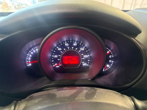 Used 2017 Kia Soul FWD image 21