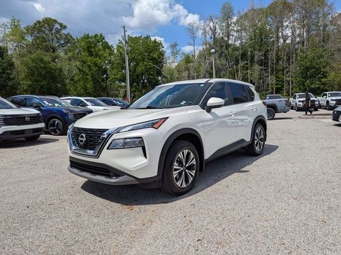 Certified 2023 Nissan Rogue SV image 4