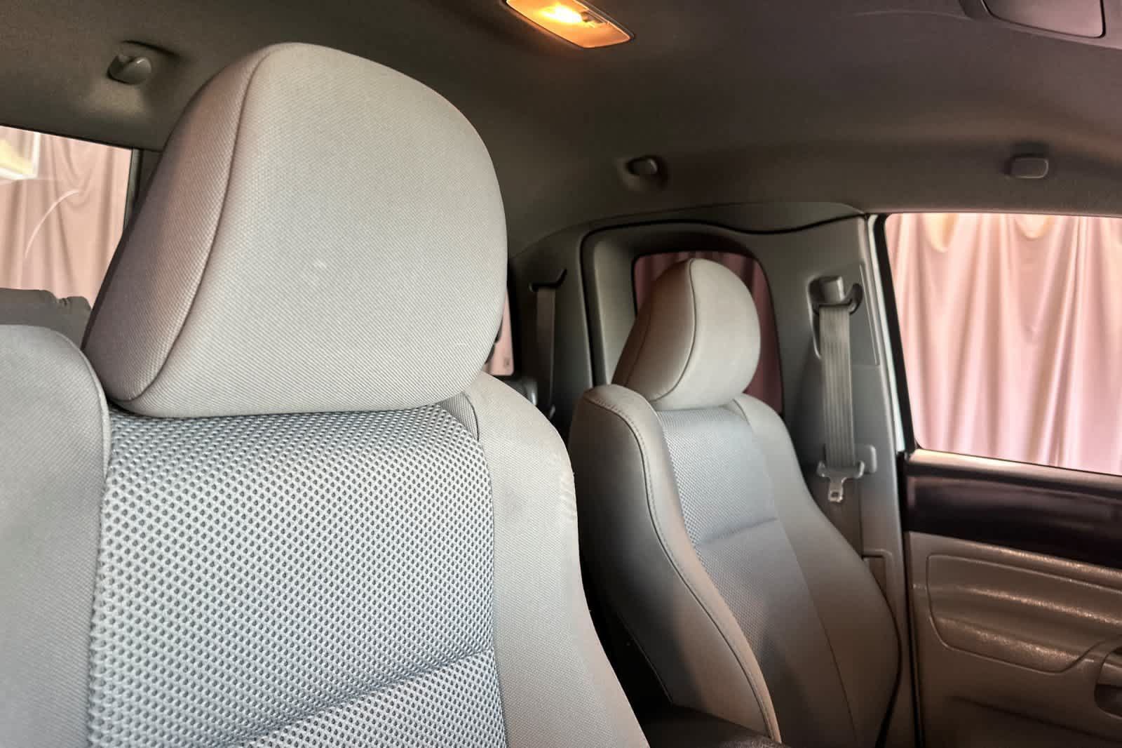 Used 2014 Toyota Tacoma PreRunner w/ TRD Sport Package RWD image 18
