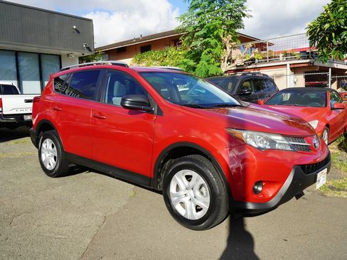Used 2015 Toyota RAV4 LE FWD image 4