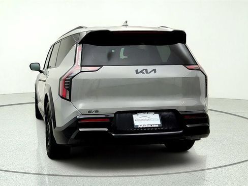 Used 2026 Kia EV9 Land w/ Nightfall Edition Package AWD/4WD image 6