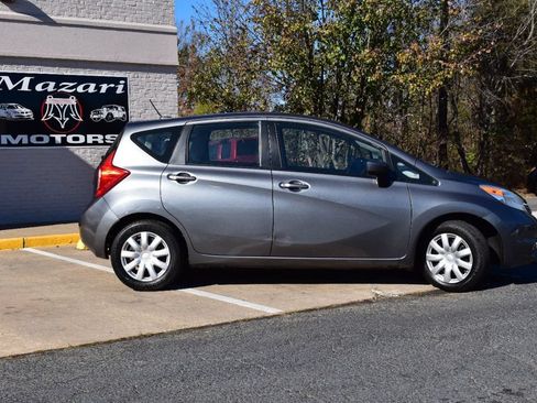 Used 2016 Nissan Versa Note SV FWD image 4
