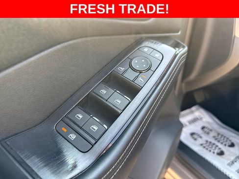 Used 2025 Nissan Rogue SV AWD/4WD image 11