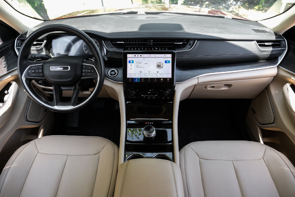 Used 2022 Jeep Grand Cherokee Limited RWD image 20