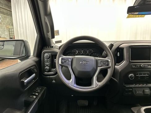 Used 2021 Chevrolet Silverado 1500 Custom Trail Boss w/ Safety Confidence Package AWD/4WD image 15