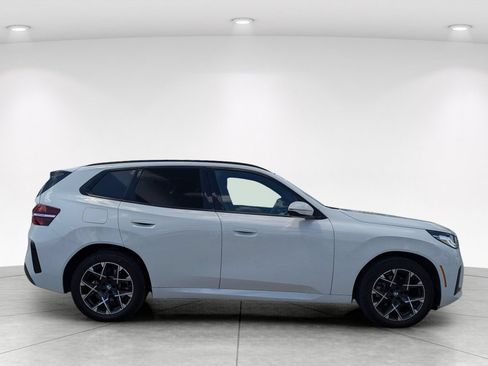 Used 2025 BMW X3 xDrive30i AWD/4WD image 8