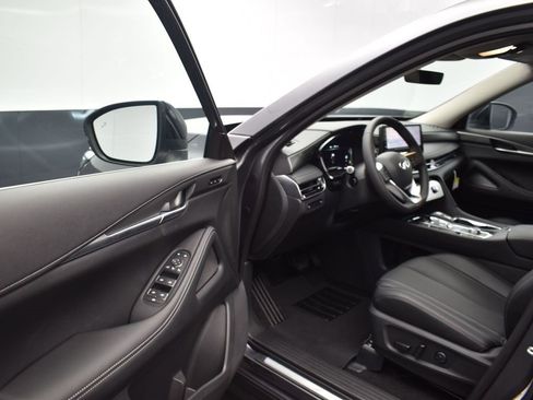 Certified 2026 INFINITI QX60 Pure w/ Cargo Package image 11