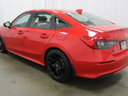 Used 2023 Honda Civic Sport image 7