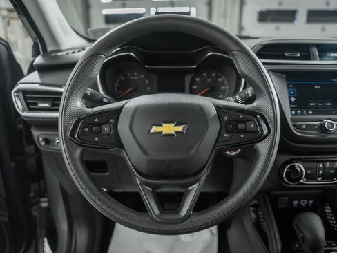 Used 2023 Chevrolet TrailBlazer LT image 29