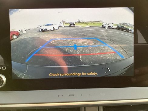 Used 2025 Toyota Prius LE image 18