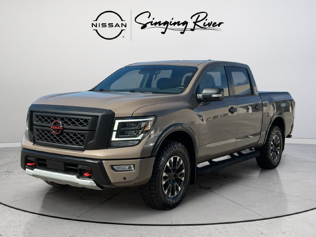 Used 2024 Nissan Titan PRO-4X w/ Pro-4x Convenience Package AWD/4WD image 3