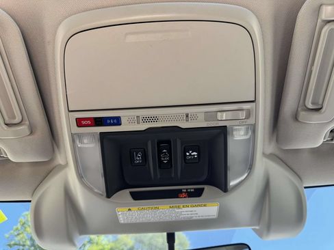 Used 2019 Subaru Forester Limited AWD/4WD image 33