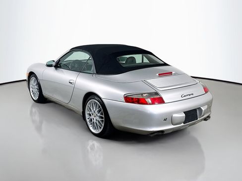 Used 2003 Porsche 911 Carrera RWD image 3