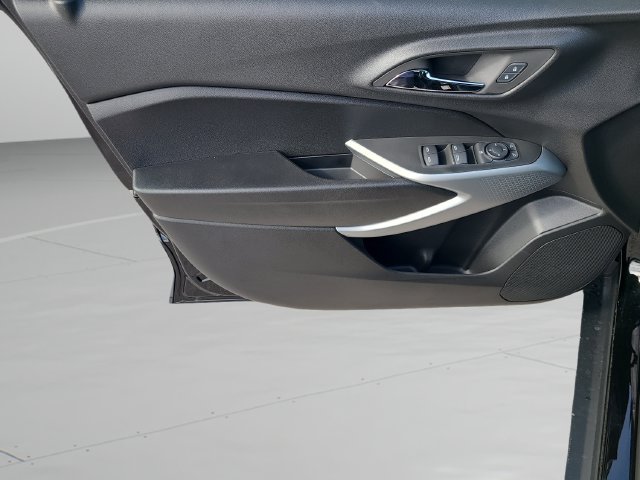 New 2026 Chevrolet Trax RS w/ Driver Confidence Package FWD image 16