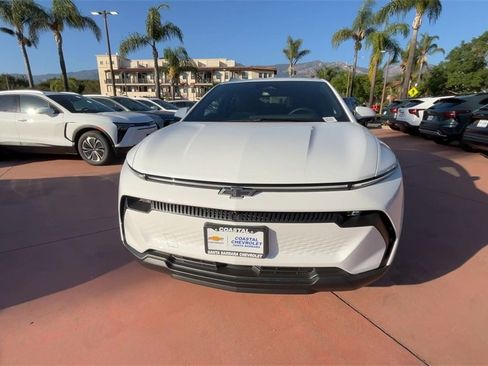 New 2026 Chevrolet Equinox EV LT image 3