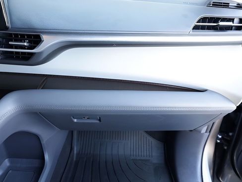 Certified 2022 Toyota Sienna LE image 41