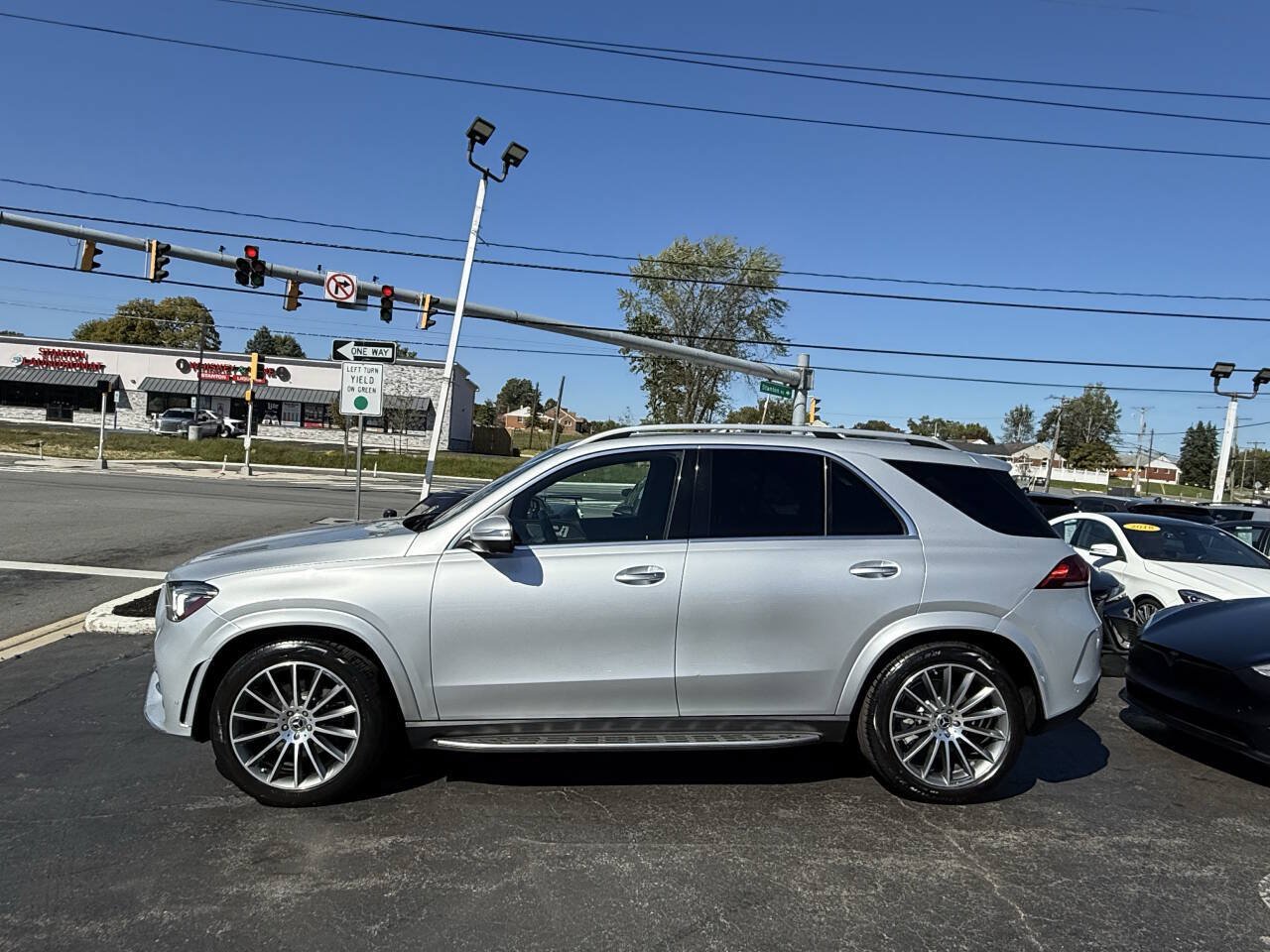 Used 2020 Mercedes-Benz GLE 350 4MATIC image 5