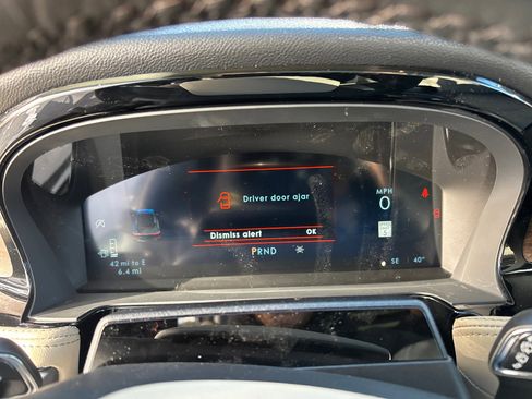 New 2026 Lincoln Corsair Reserve AWD/4WD image 15