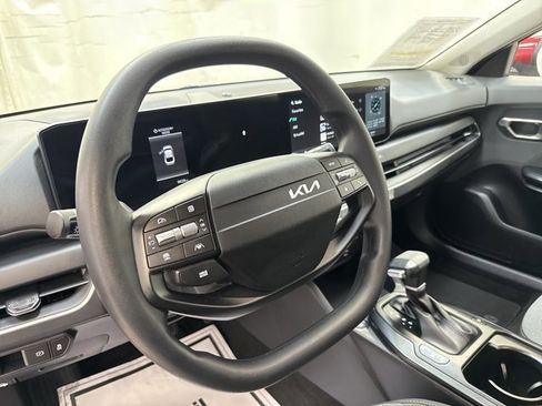 Certified 2025 Kia K4 LXS image 25