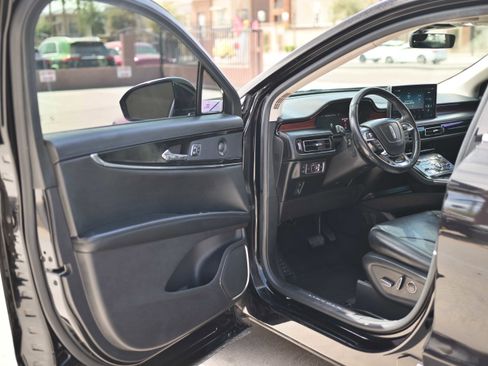 Used 2021 Lincoln Nautilus Reserve w/ Monochromatic Package image 6