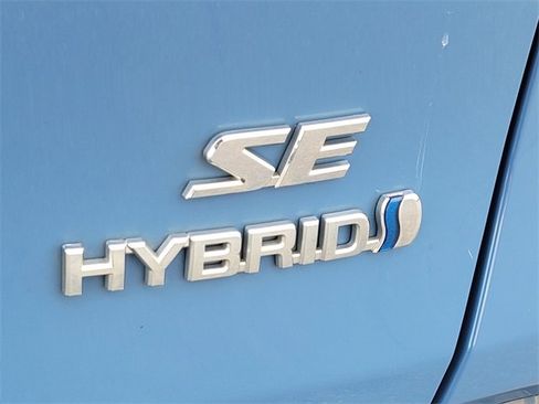 Used 2022 Toyota RAV4 SE image 14