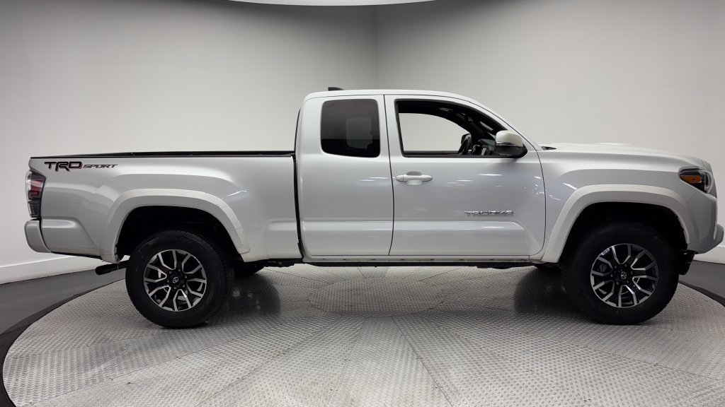 Used 2022 Toyota Tacoma TRD Sport RWD image 32