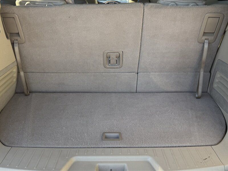 Used 2010 Buick Enclave CXL FWD image 20