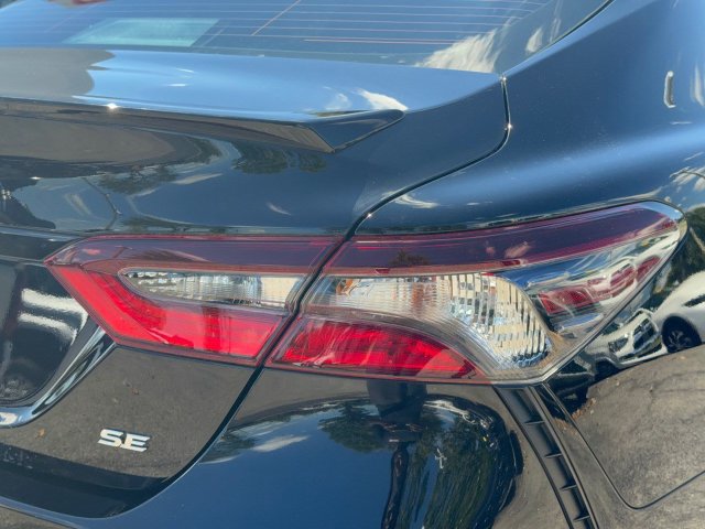 Used 2024 Toyota Camry SE w/ Convenience Package FWD image 11
