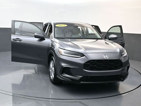 Used 2025 Honda HR-V LX image 29