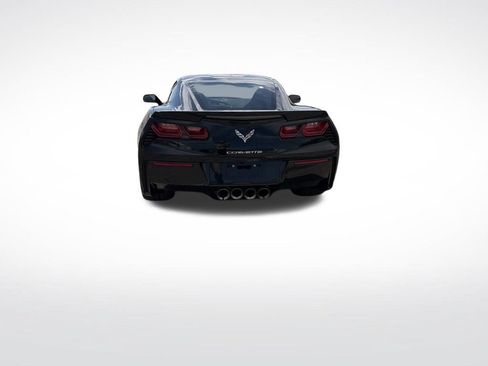 Used 2017 Chevrolet Corvette Stingray Coupe RWD image 4