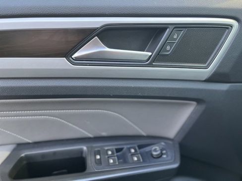 Used 2022 Volkswagen Atlas SE image 12