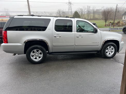Used 2014 GMC Yukon XL SLT image 5
