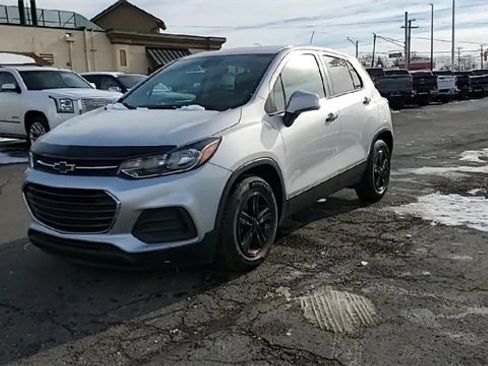 Certified 2020 Chevrolet Trax LS w/ Tint and Cruise Package image 3