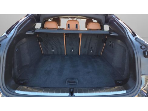 Used 2022 BMW X4 xDrive30i w/ Parking Assistance Package image 17