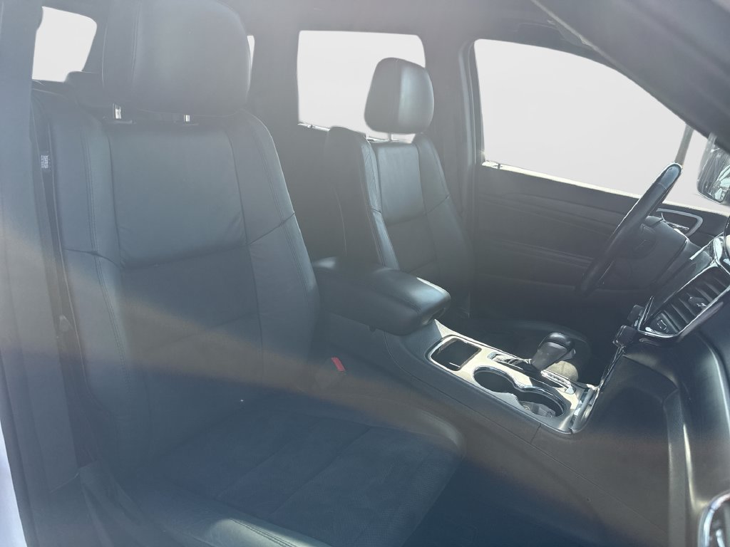 Used 2020 Jeep Grand Cherokee Altitude AWD/4WD image 30