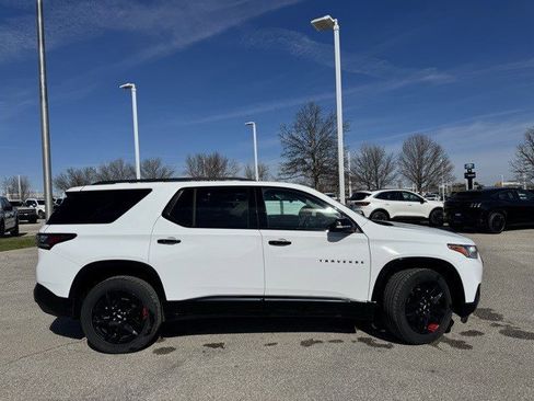 Used 2021 Chevrolet Traverse Premier w/ Redline Edition image 10
