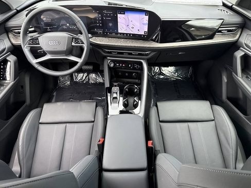 Certified 2025 Audi Q5 2.0T Premium Plus w/ Premium Plus image 13