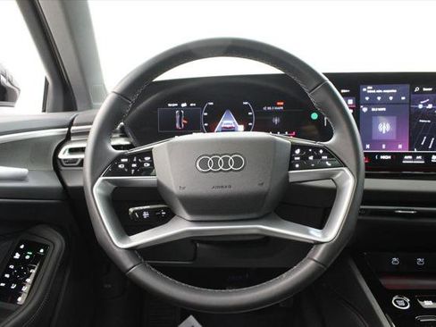 Used 2025 Audi A5 2.0T Premium Plus w/ Premium Plus AWD/4WD image 24