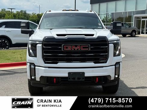 Used 2024 GMC Sierra 2500 AT4 w/ AT4 Premium Plus Package AWD/4WD image 2