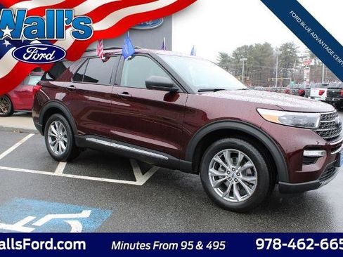 Certified 2022 Ford Explorer XLT w/ Equipment Group 202A image 4