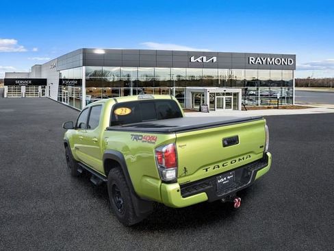 Used 2023 Toyota Tacoma TRD Off-Road w/ TRD Premium Off Road Package AWD/4WD image 5