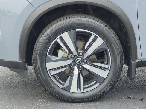 Used 2023 Nissan Rogue SL FWD image 9