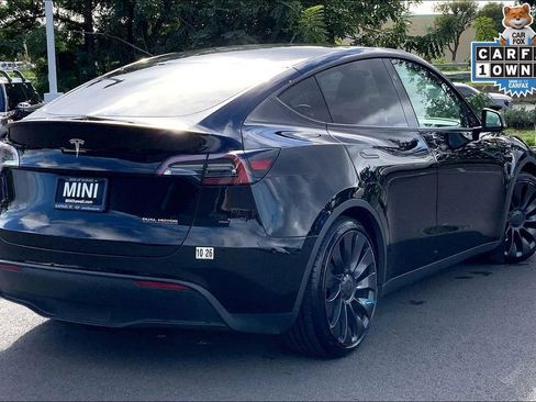 Used 2023 Tesla Model Y Performance image 10