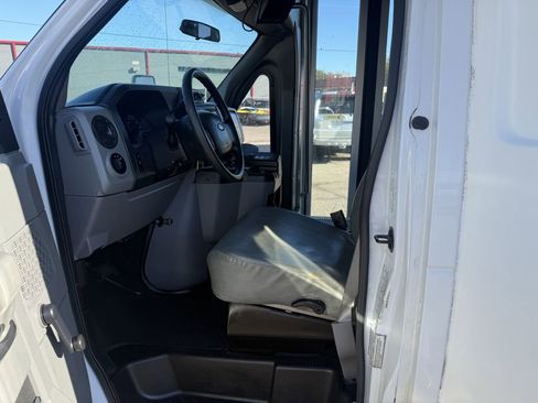 Used 2014 Ford E-450 and Econoline 450 Super Duty w/ Shuttle Bus Prep Package image 7