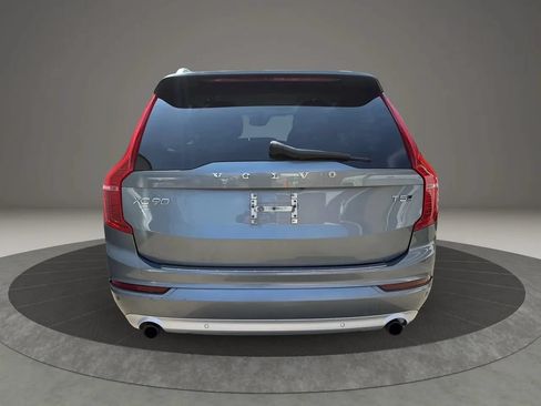 Used 2018 Volvo XC90 T5 Momentum w/ Convenience Package AWD/4WD image 6