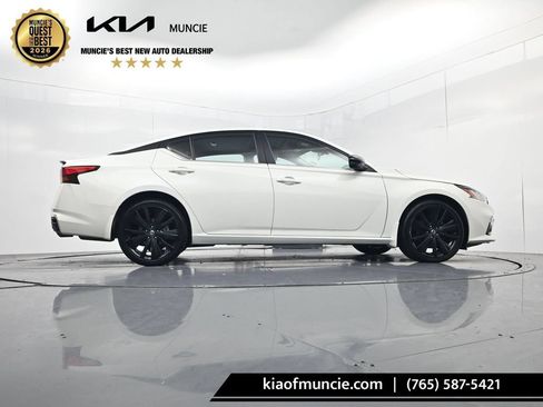 Used 2022 Nissan Altima 2.5 SR w/ Midnight Edition Package AWD/4WD image 45